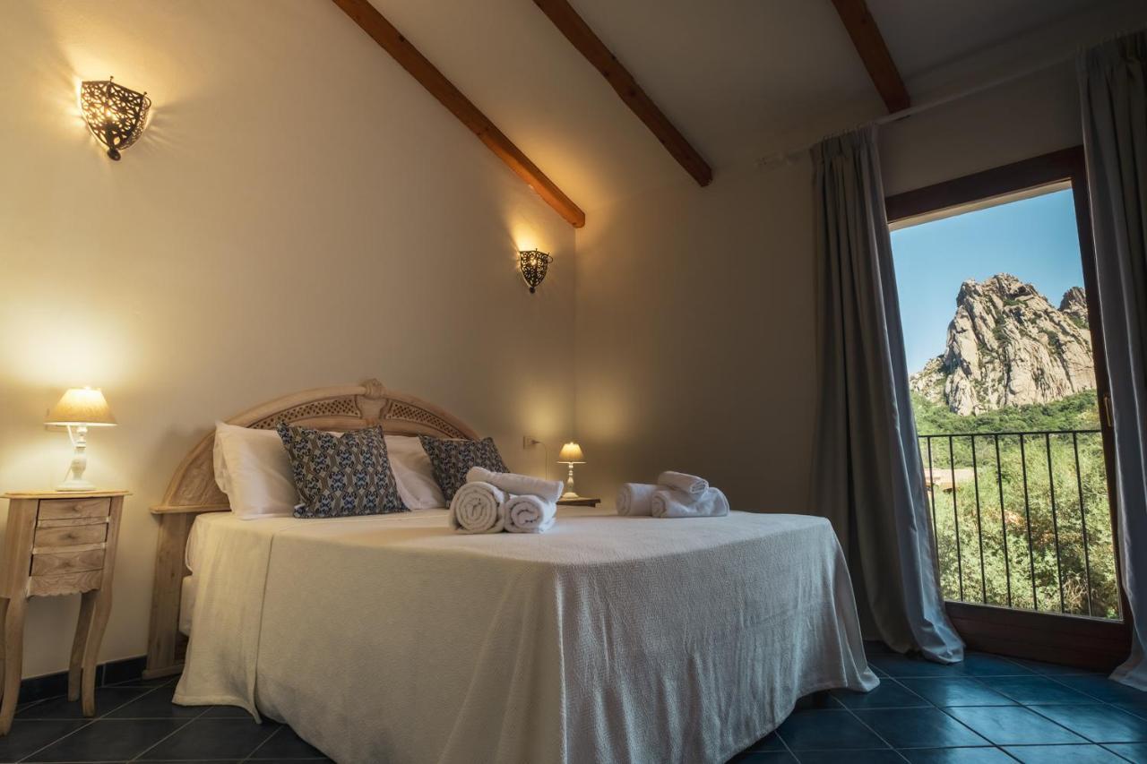 La Suera San Pantaleo Hotell Eksteriør bilde